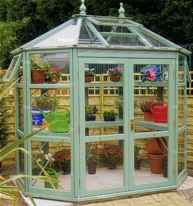 Octagonal Greenhouse 586