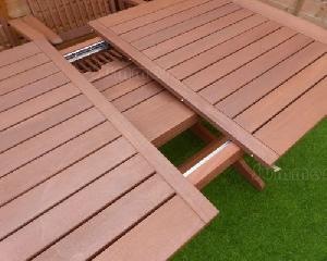 Close up photos - extending table