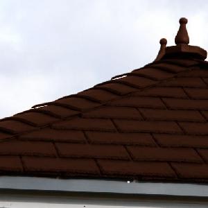 Slate-effect tiles