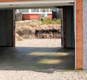 GARAGES AND CARPORTS xx - Options - up and over door