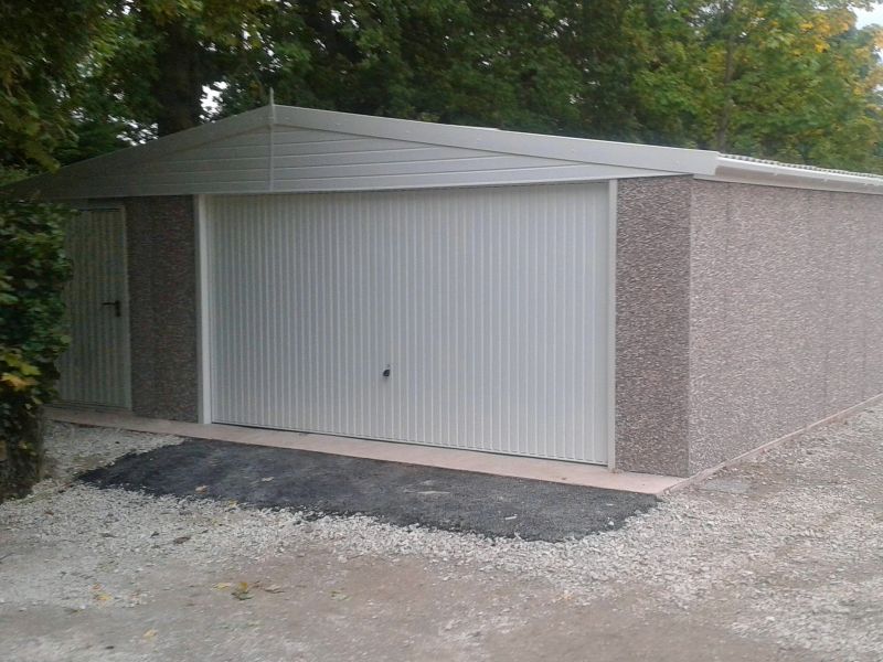 Spar Apex Double Concrete Garage 606 - PVCu Windows and Fascias Spar Apex Double Concrete Garage 606 - PVCu Windows and Fascias