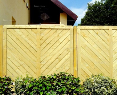 Fence Panel 520 - Planed Timber, 18mm T and G Boards, 4x2 Frame