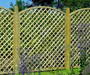 Fence Panel 630 - Planed Timber, 70x70mm Trellis, 2x2 Frame