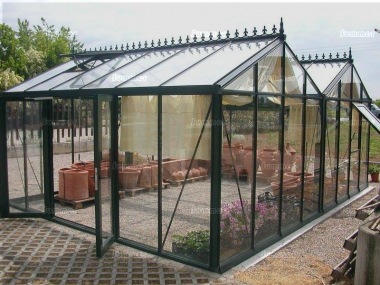 Large Twin Apex Greenhouse 372 - Box Section Large Twin Apex Greenhouse 372 - Box Section